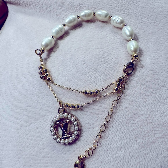 LV Zipper Pull Charm - Picture 3 of 15